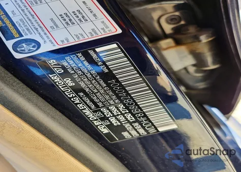 2016 Mercedes-Benz E 350 4Matic z USA, uszkodzony, nr VIN WDDHF8JB8GB240904